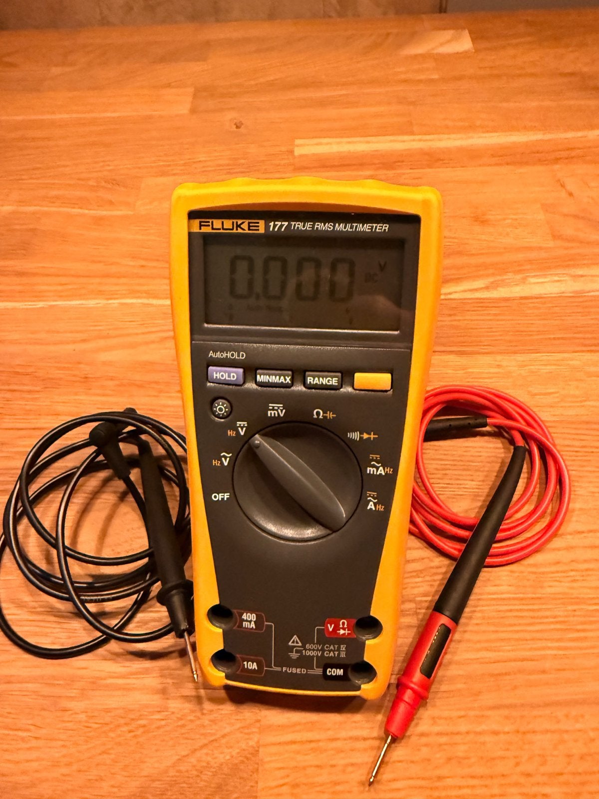 Fluke 177 True RMS Multimeter - Nooit gebruikt, Ophalen of Verzenden, Zo goed als nieuw, Multimeter