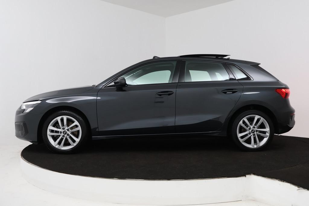 Audi A3 Sportback 30 TFSI Business edition (PANORAMADAK, STO, Stof, Gebruikt, 23 km/l, Bedrijf