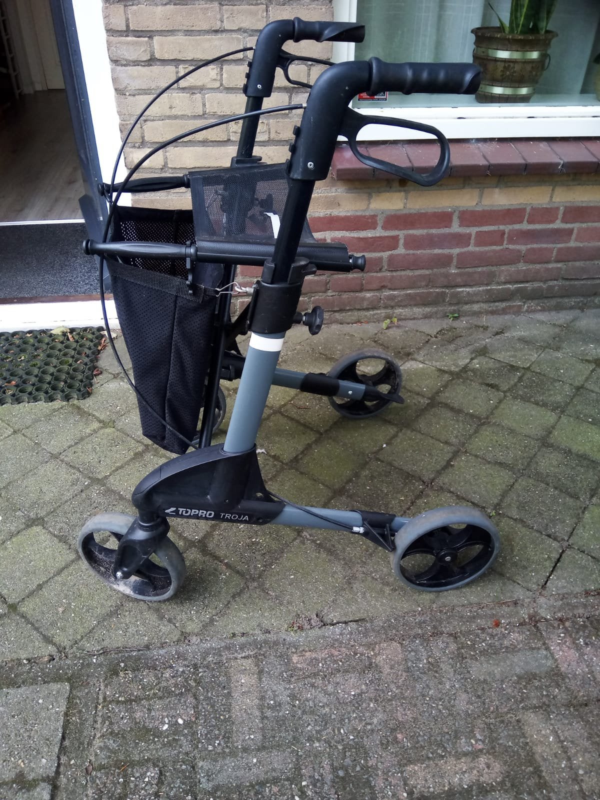 Rollator, Ophalen, Gebruikt