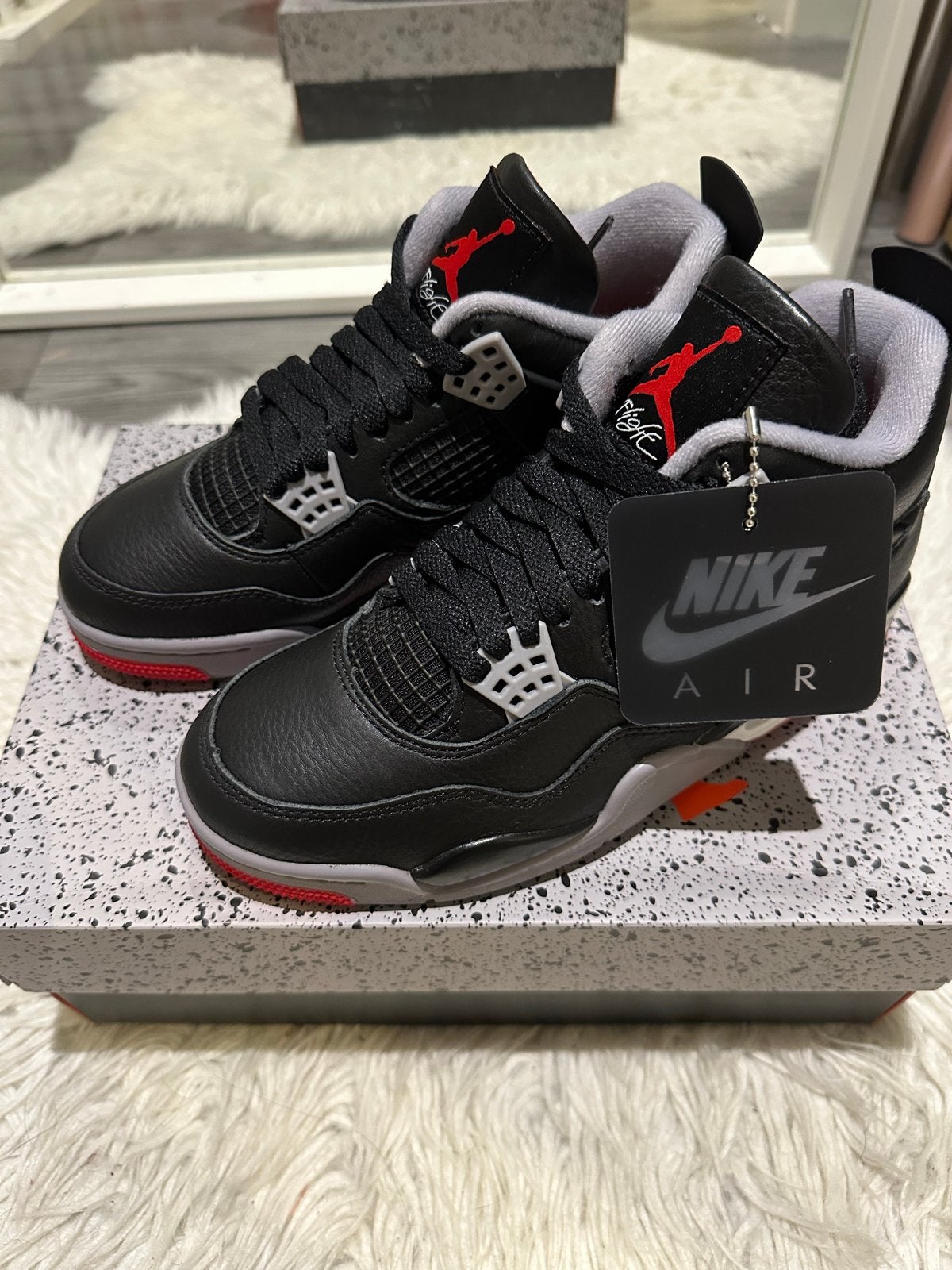 Nike Air Jordan 4 Retro Black/Fire Red-Cement Grey Maat 37,5, Kleding | Dames, Schoenen, Zwart, Nieuw, Ophalen of Verzenden, Sneakers of Gympen