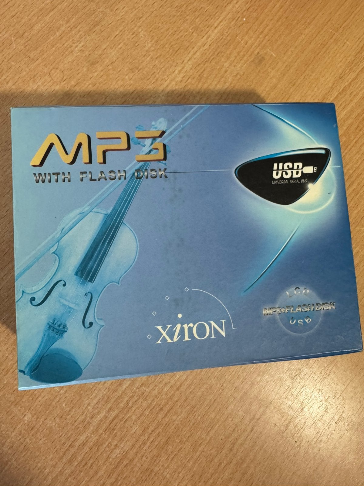USB MP3 Speler Xiron + Doos / Driver / Oordopjes / Boek, Ophalen of Verzenden, Zo goed als nieuw, Overige merken, 2 tot 10 GB