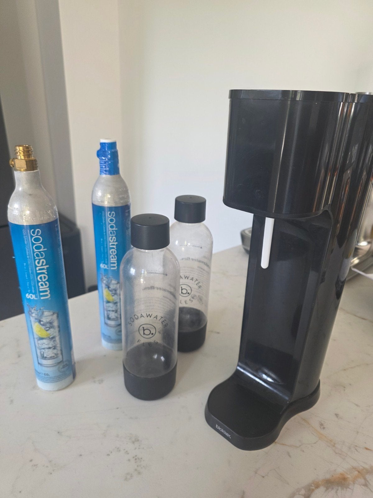 Blokker Sodastream met CO2 cilinders en flessen, Witgoed en Apparatuur, Ophalen of Verzenden