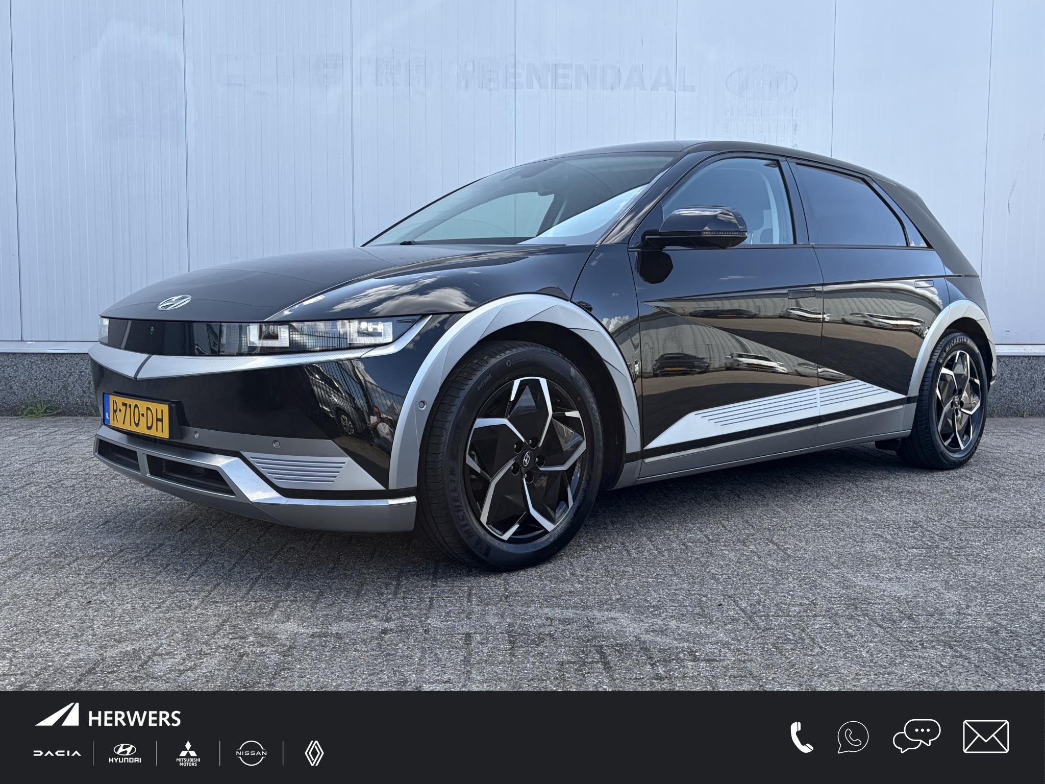 Hyundai IONIQ 5 Lounge 73 kWh / Trekhaak / SOH 100% / Stoel, Automaat, Achterwielaandrijving, Gebruikt, Zwart