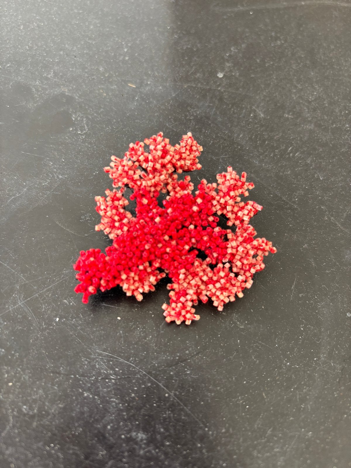 Trovelore Koraal Broche - Handgemaakt met Kralen, Sieraden, Tassen en Uiterlijk, Overige materialen, Ophalen of Verzenden, Zo goed als nieuw