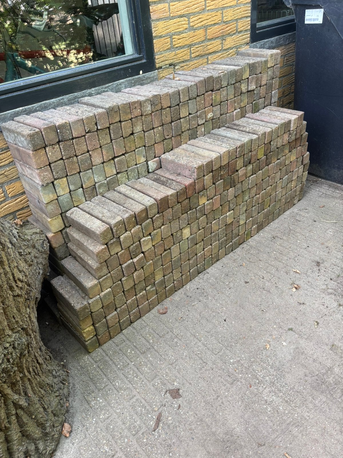 Gratis! waalformaat betonklinkers, Tuin en Terras, Ophalen, Gebruikt, Beton, Klinkers
