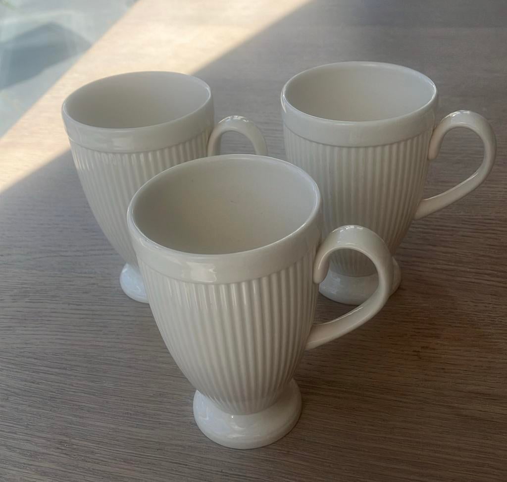 Wedgwood Windsor bekers op voet, Huis en Inrichting, Keuken | Servies, Ophalen of Verzenden, Zo goed als nieuw, Wedgwood, Kop(pen) en/of Schotel(s)