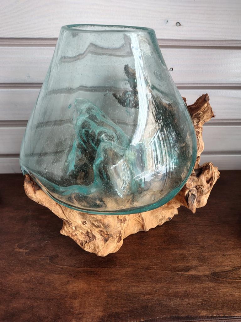 Vaas op hout uit bali, Antiek en Kunst, Antiek | Vazen, Ophalen of Verzenden