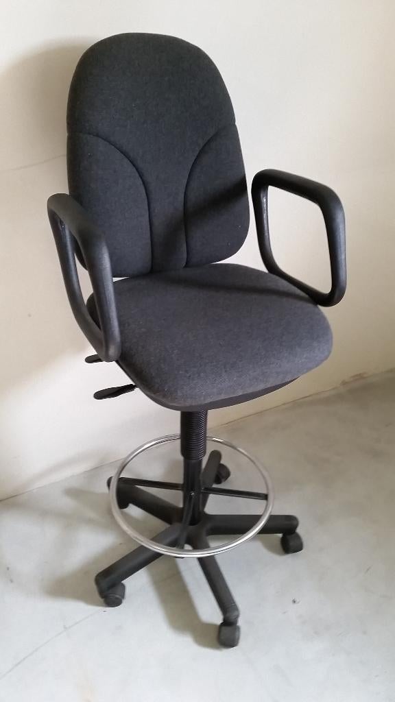 Receptie/balie -stoel Werkstoelen/ diverse krukken, Ophalen, Gebruikt, Overige kleuren, -