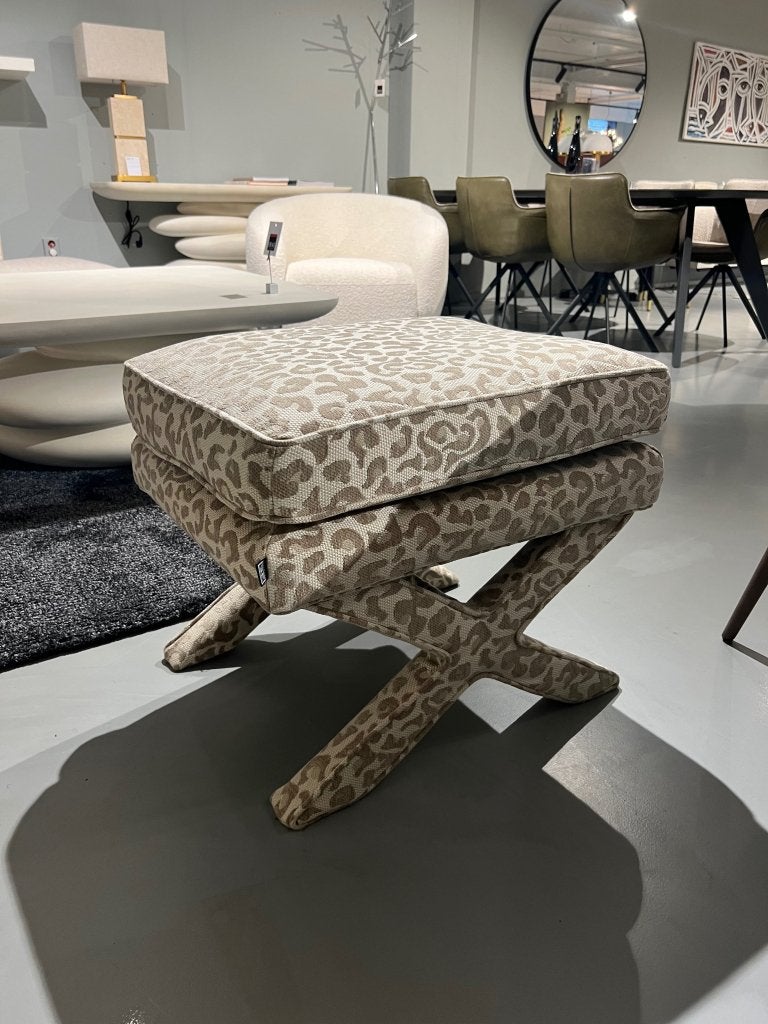 Eichholtz krukje /stool Cordoba | Harley leopard beige, Overige materialen, Delfweg 52 2211 VN Noordwijkerhout, Eichholtz, Nieuw
