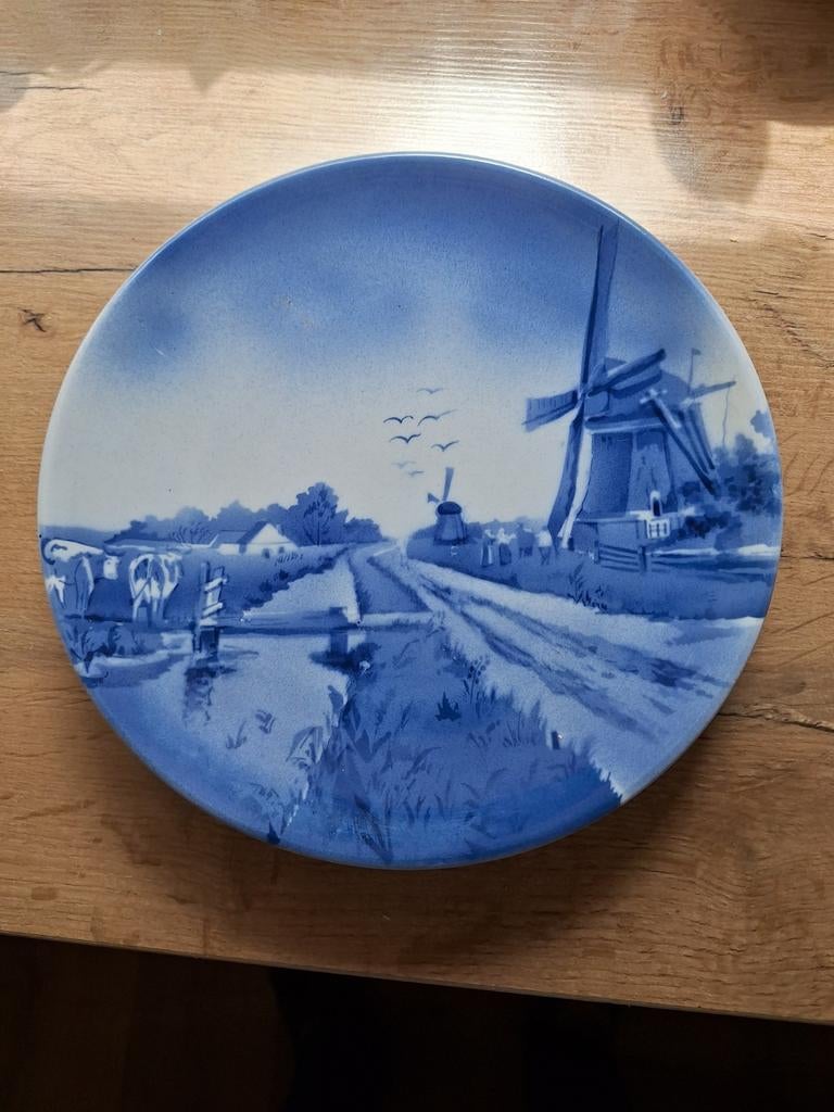 Decoratief Delfts Blauw Wandbord met Molenlandschap, Ophalen of Verzenden