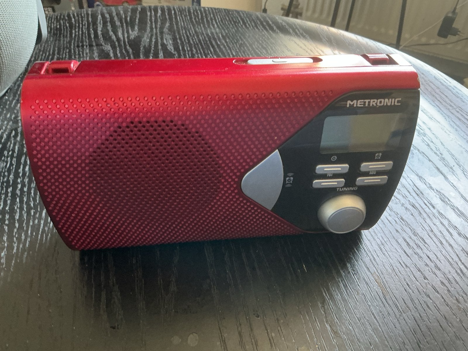 Metronic Noodradio - Compact en Draagbaar, Audio, Tv en Foto, Radio's, Ophalen, Zo goed als nieuw, Radio
