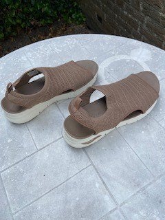 SKECHERS sandalen, dames, maat 41, kleur mocha, Skechers, Bruin, Zo goed als nieuw, Sandalen of Muiltjes
