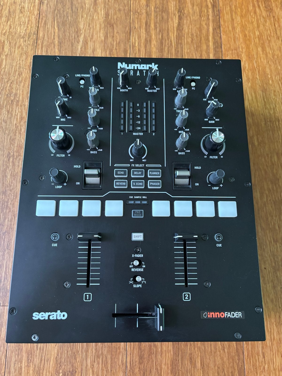Numark Scratch 2-kanaals DJ mixer voor Serato DJ Pro, Ophalen of Verzenden, Zo goed als nieuw, Dj-set, Numark