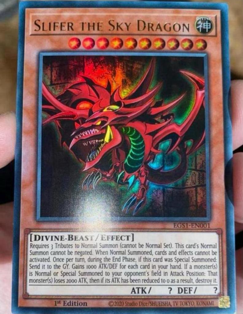 Yu-Gi-Oh! Slifer the Sky Dragon EGS1 1st Edition !, Ophalen of Verzenden, Zo goed als nieuw, Losse kaart, Foil