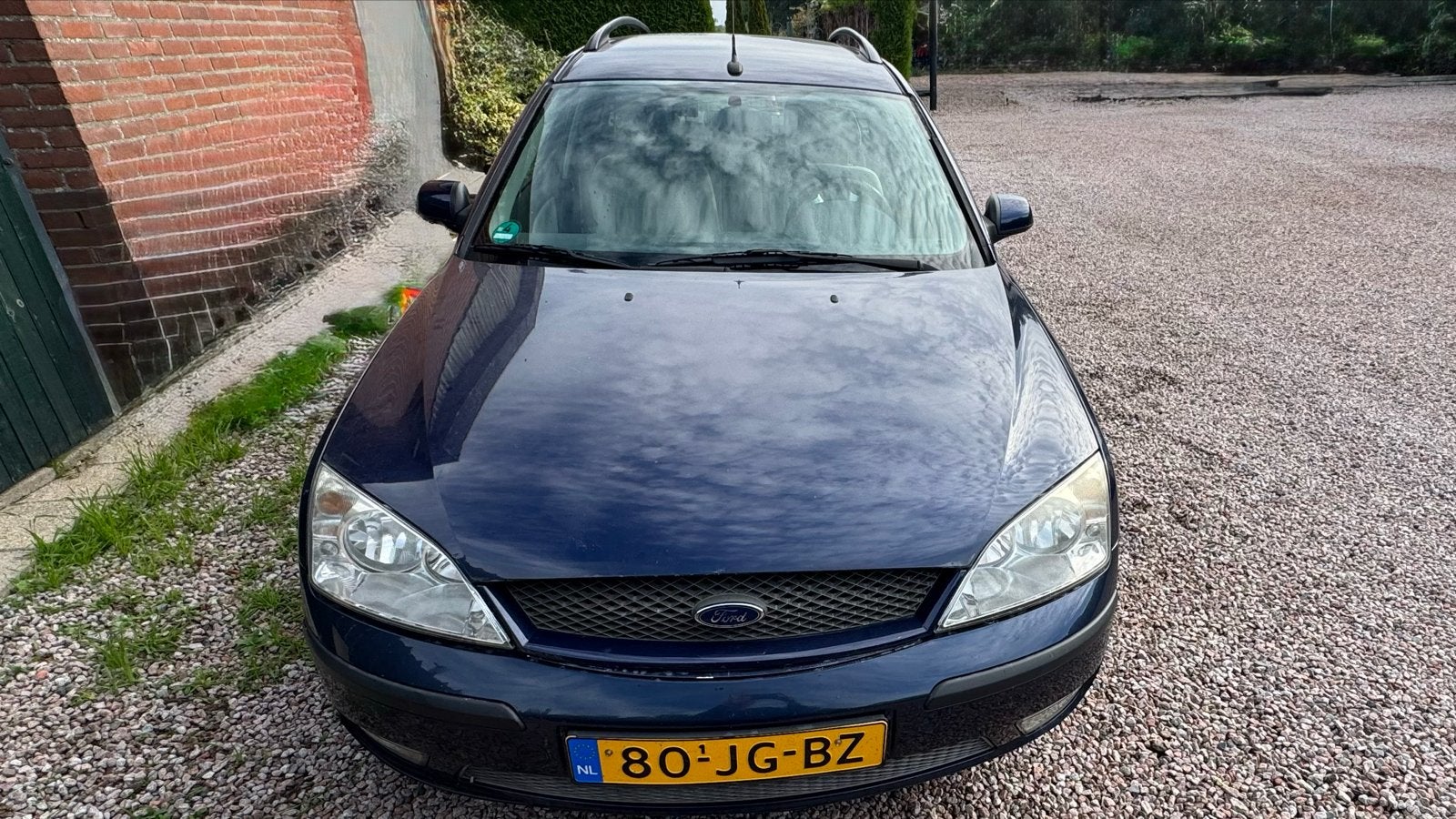 Defecte ford Mondeo 2.0 16V 107KW Wagon AUT 2002 Blauw, Auto's, 145 pk, 730 kg, 1800 kg, 1367 kg