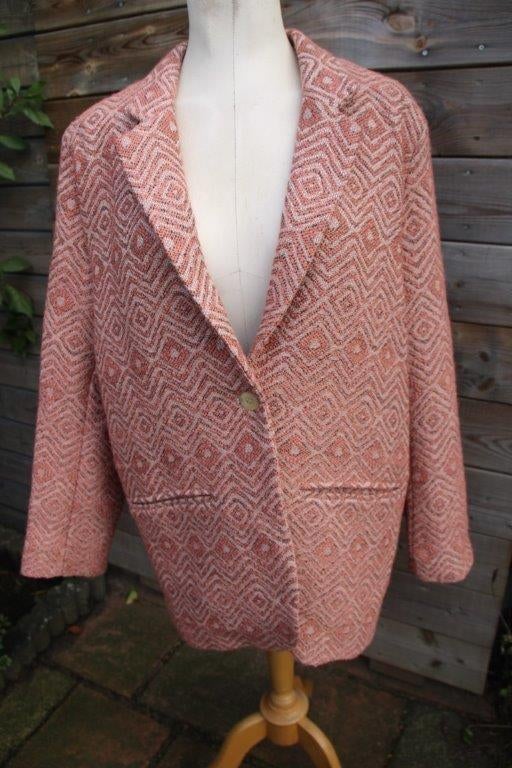 Jasje zalm/ zwart Nukus mt M Debbie Winter Vaste prijs, Kleding | Dames, Jassen | Winter, Maat 38/40 (M), Verzenden, Zo goed als nieuw
