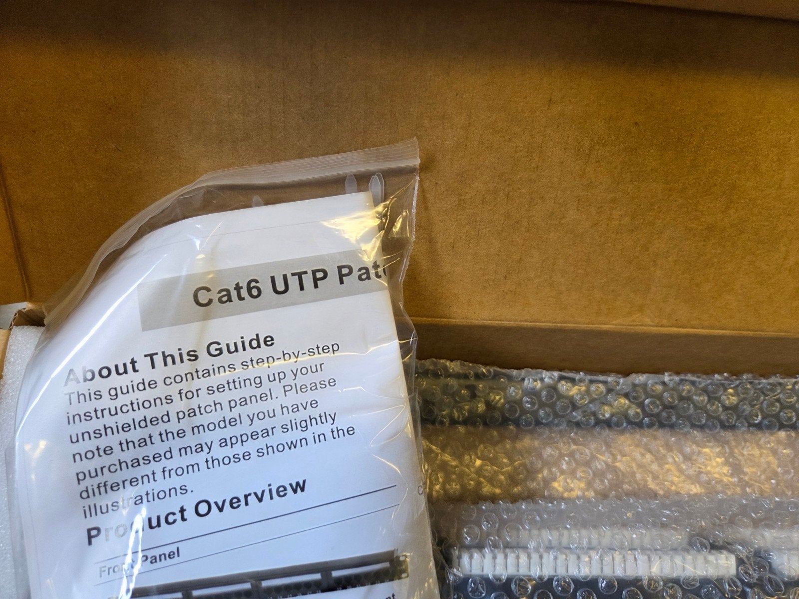 Nieuwe 24 poorts  Cat6 UTP Patch Panel - Ongebruikt in doos, Ophalen of Verzenden, Nieuw