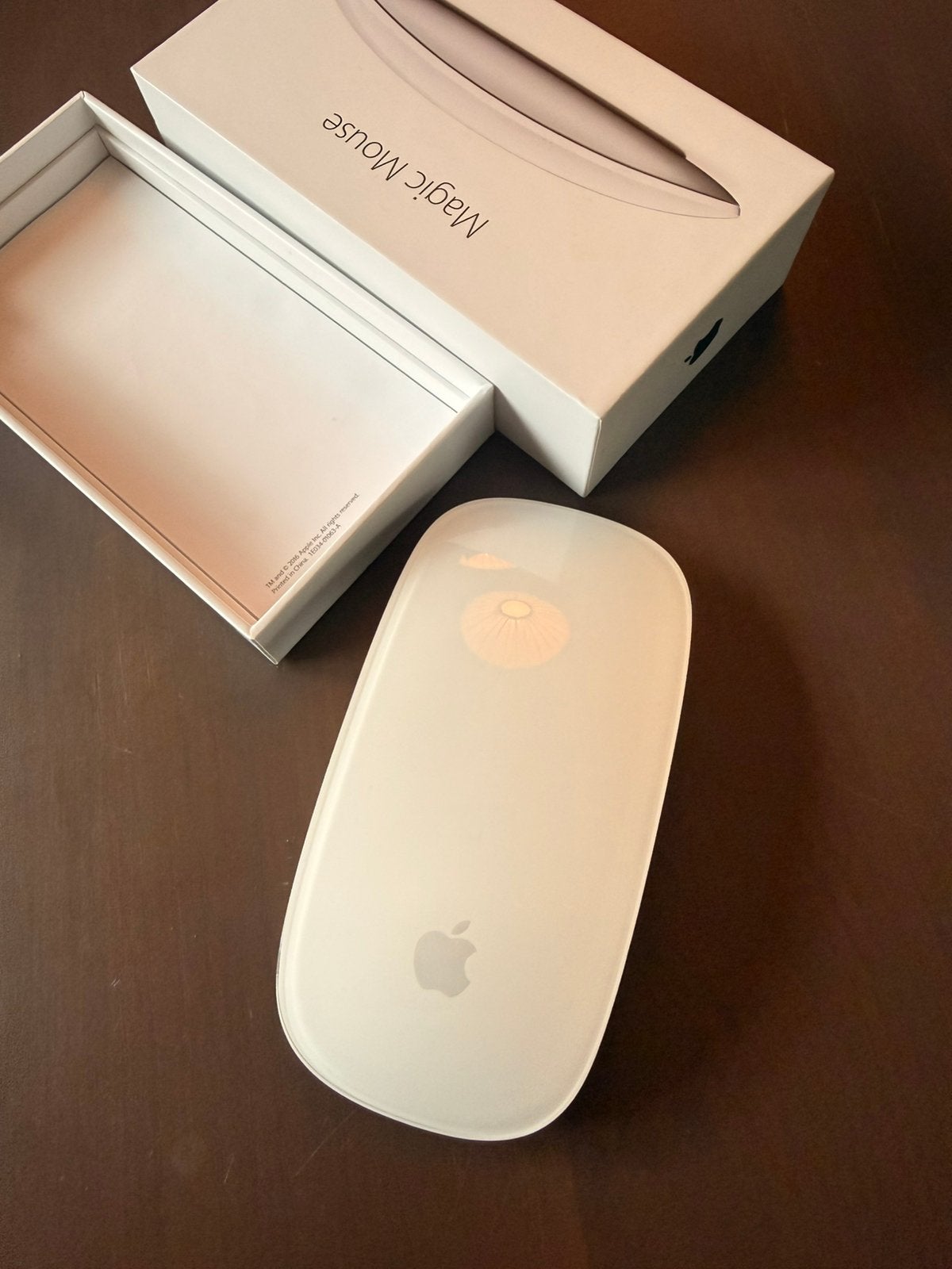 Magic mouse apple, Computers en Software, Ophalen, Zo goed als nieuw