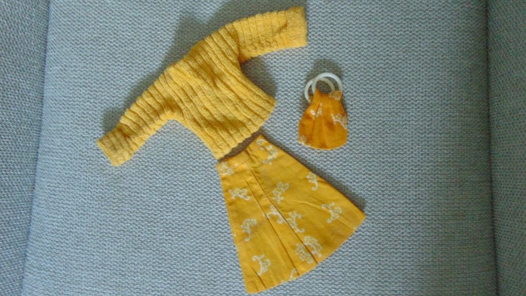 Sindy outfit Mix and Match geel, Verzamelen, Poppen, Ophalen of Verzenden, Gebruikt, Kleertjes