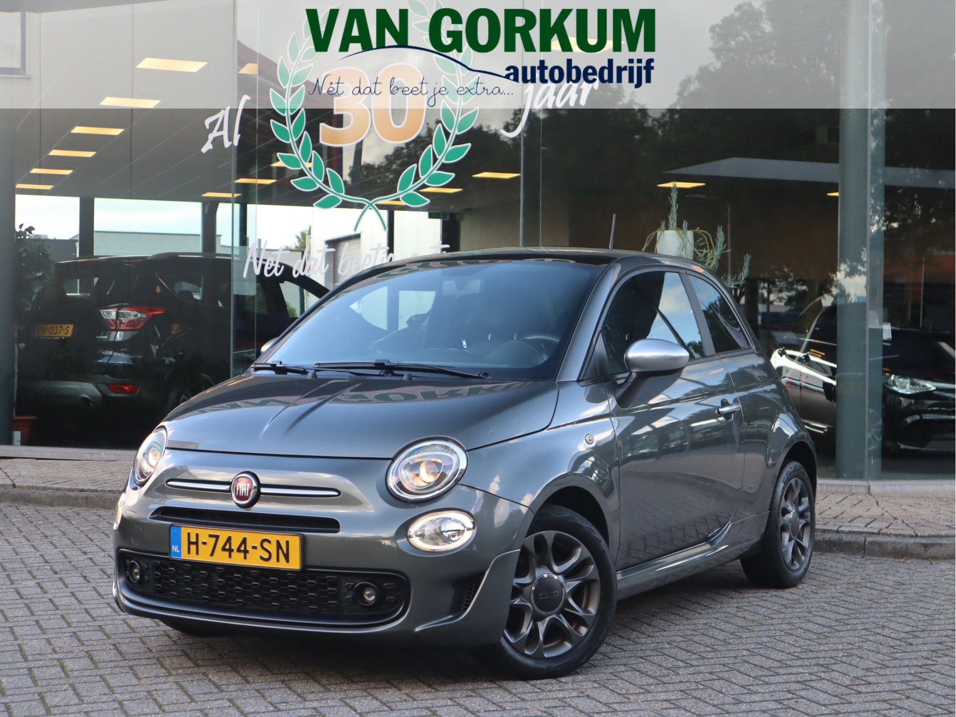 Fiat 500 1.2 Rockstar Navi / Pano / Pdc / Carplay / Elekrame, Auto's, Voorwielaandrijving, Dealer onderhouden, Gebruikt, 4 cilinders