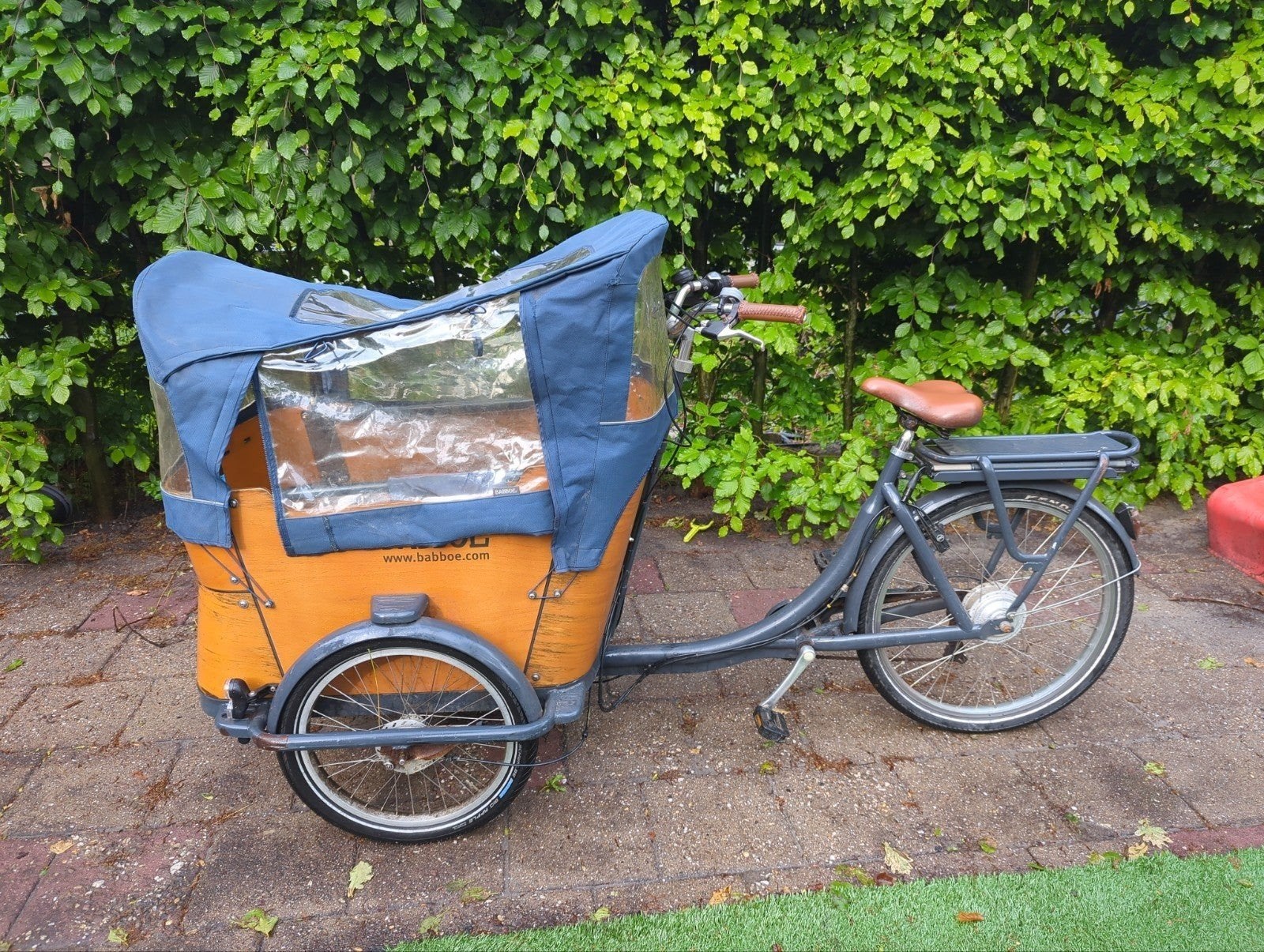 Babboe Curve bakfiets 2013 met nieuwe accu en huif, Gebruikt, Huif, 2 kinderen, Trommelrem