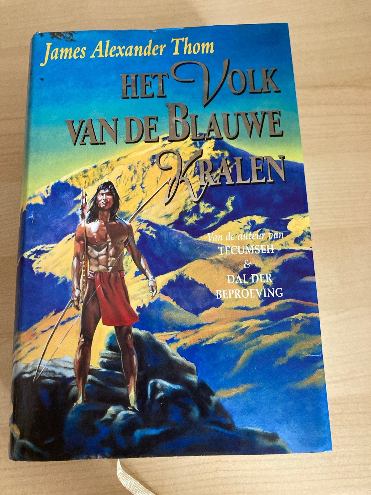 Het Volk van de Blauwe Kralen - James Alexander Thom, Ophalen of Verzenden, Zo goed als nieuw