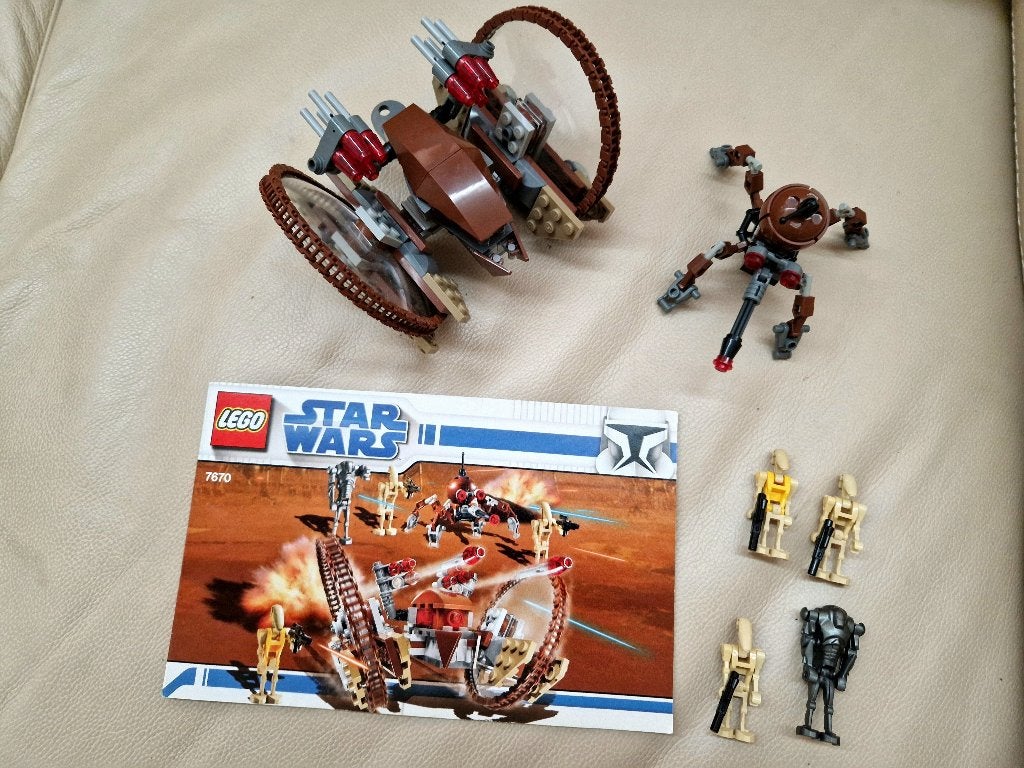 Lego Star Wars Hailfire droid & Spider droid 7670 uit 2008!, Ophalen of Verzenden, Zo goed als nieuw, Actiefiguurtje