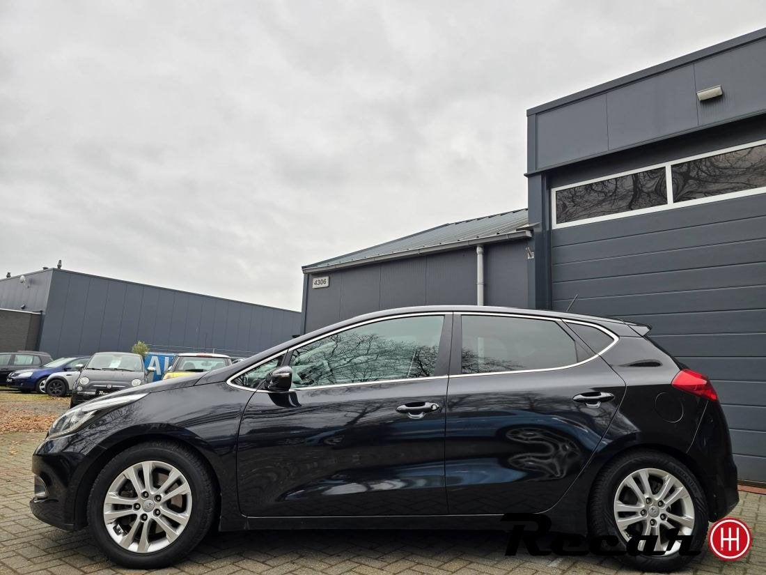 Kia cee'd Sportswagon - 1.6 GDI DynamicLine/Camera/Stoelvr/Z, Auto's, Kia, Euro 5, 135 pk, Gebruikt, 1591 cc