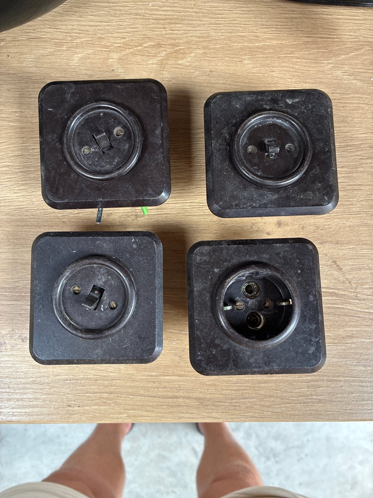 Vintage bakelieten schakelaars en stopcontact, Ophalen, Gebruikt, Berker, Schakelaar