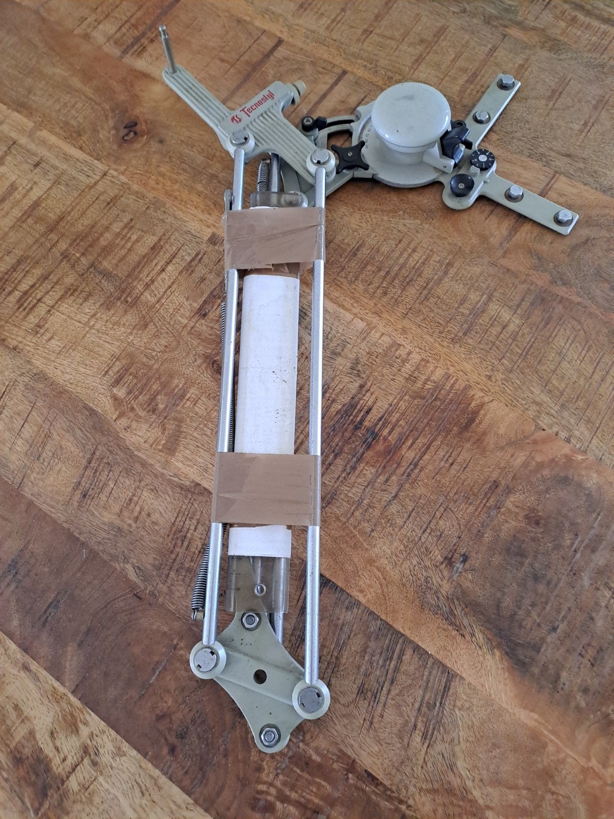 Tekentafel mechanisme met kunststof lineaal, Doe-het-zelf en Verbouw, Tekentafels, Ophalen of Verzenden, Gebruikt, Minder dan 130 cm