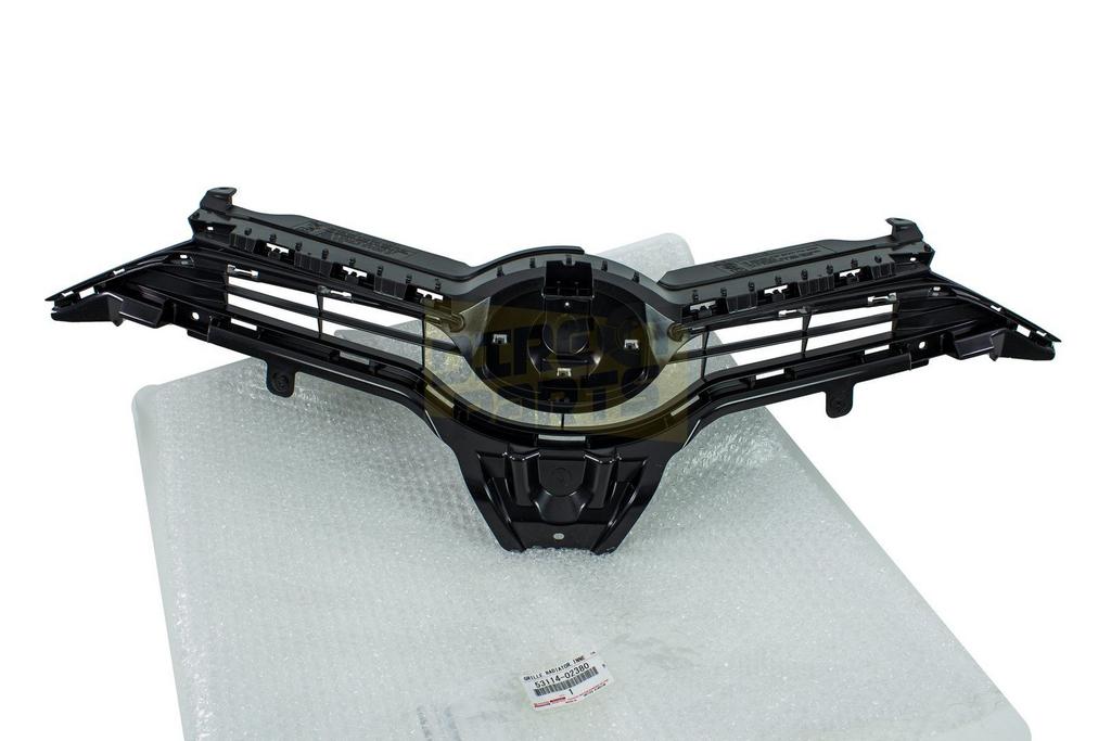 Toyota Auris (6/15-) voorbumpergrille boven Origineel! 53114, -, -, Nieuw, Toyota
