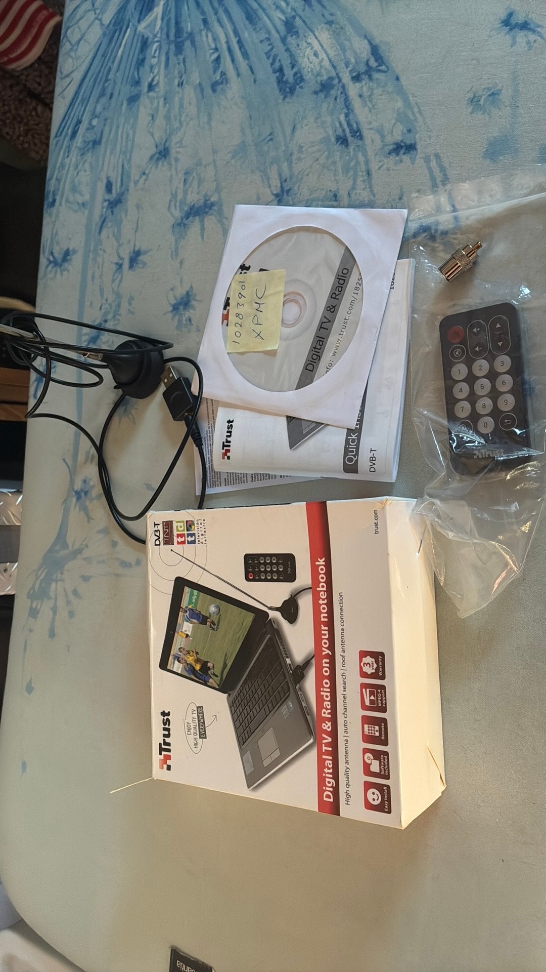 Trust digitale ontvanger met antenne, Ophalen of Verzenden, Nieuw