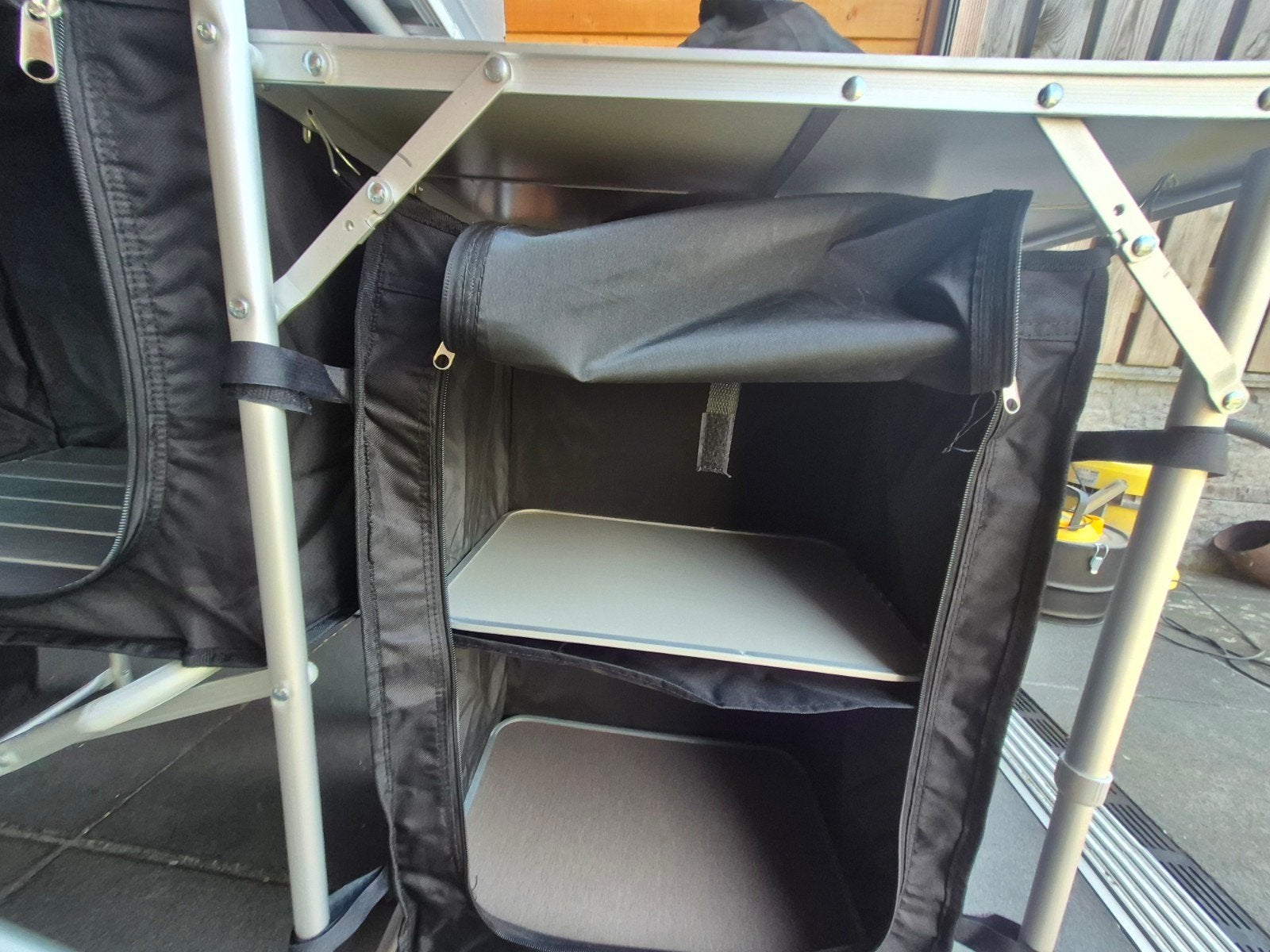 Tectake Campingkeuken met opbergruimte en windscherm, Ophalen of Verzenden