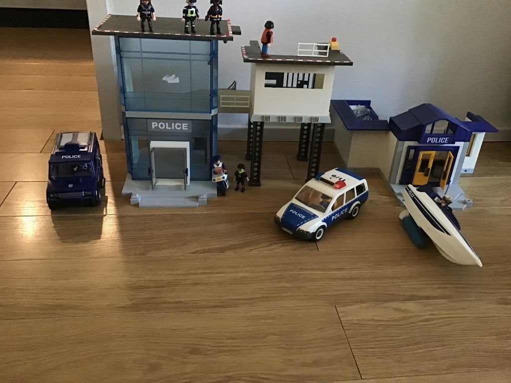 Playmobil politie bureau’s met toebehoren, Ophalen of Verzenden, Gebruikt, Losse onderdelen, Overige typen