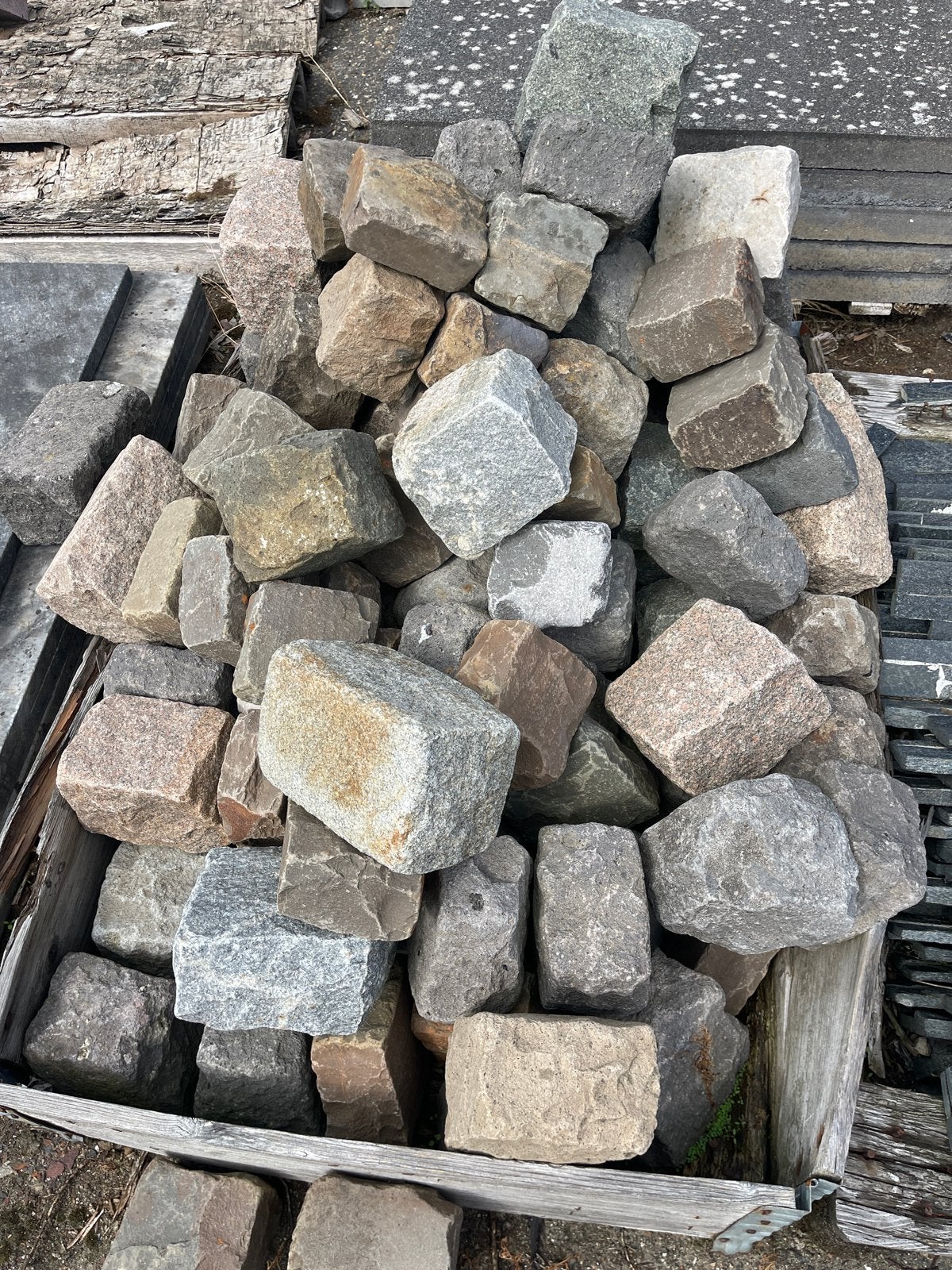 Natuursteen keien - Diverse kleuren en maten, Tuin en Terras, Overige materialen, Gebruikt, Ophalen of Verzenden, Kei
