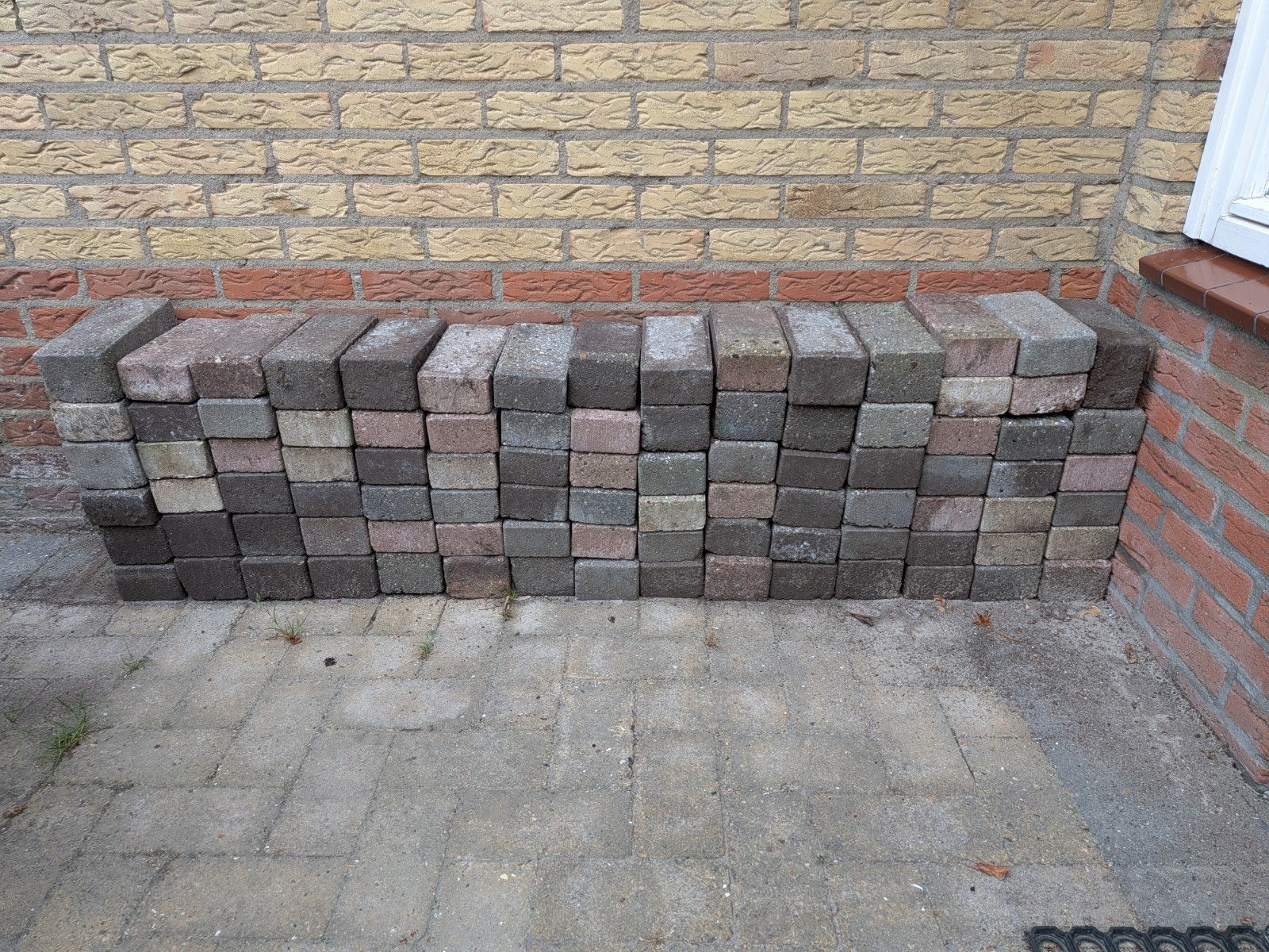 Gratis Betonklinkers (ca. 200-300 stuks) af te halen, Ophalen