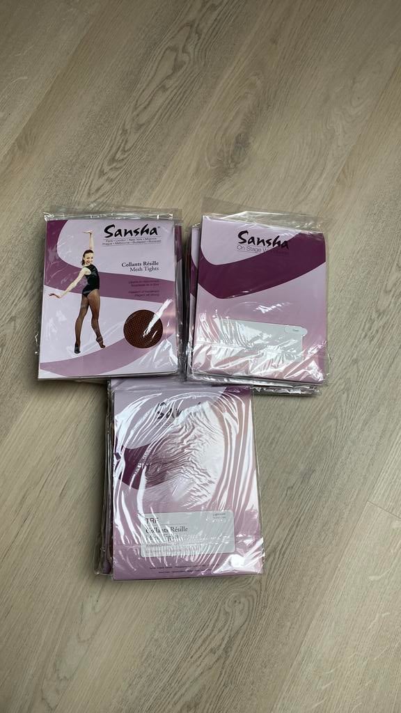 13 kinder fishnet panty’s Sansha huidskleurige netpanty, Ophalen of Verzenden, Nieuw, Kleding