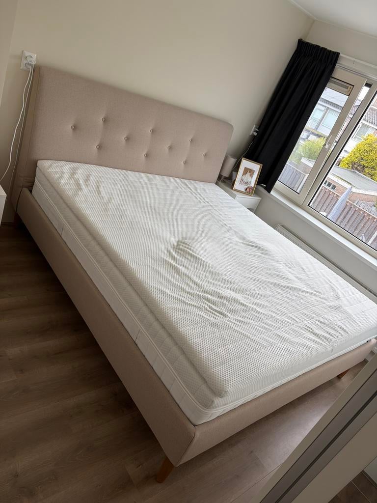 Ikea Nisseholm topper 180 x 200, Huis en Inrichting, Slaapkamer | Matrassen en Bedbodems, Ophalen, Tweepersoons, Zo goed als nieuw