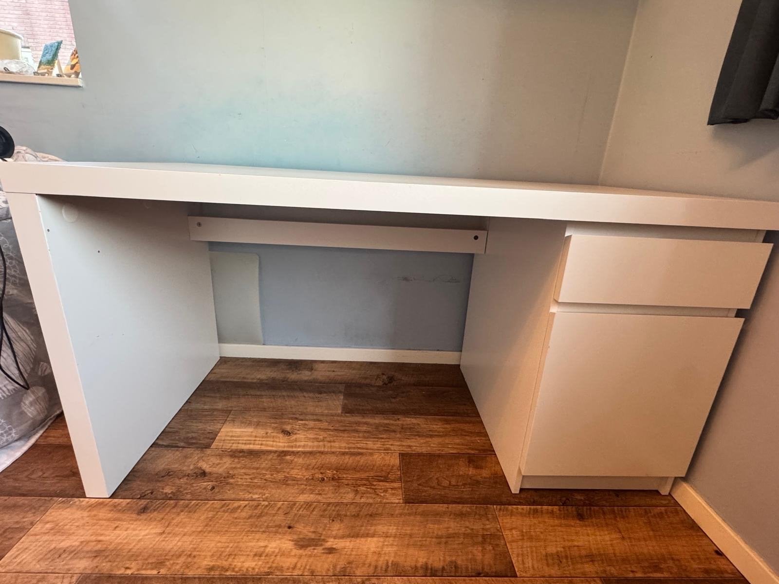 IKEA Malm bureau met lades - Wit, Ophalen, Gebruikt, Met lades, Spaanplaat of MDF