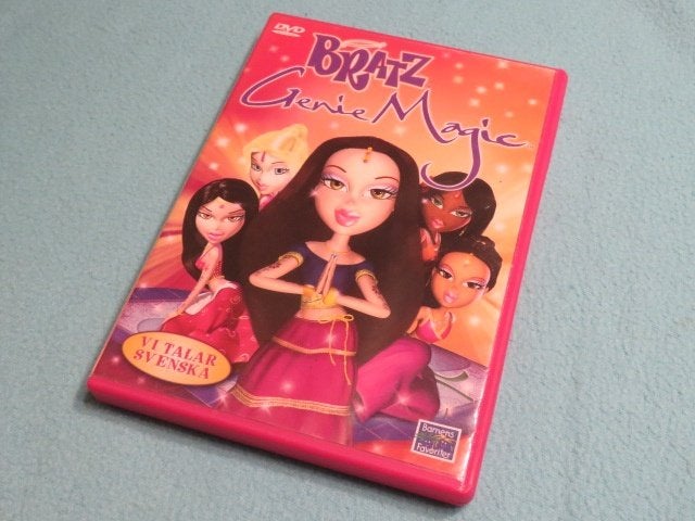 Zweedse DVD: Bratz, Genie magic, kan ook Fins, Cd's en Dvd's, Dvd's | Tekenfilms en Animatie, Tekenfilm, Ophalen of Verzenden