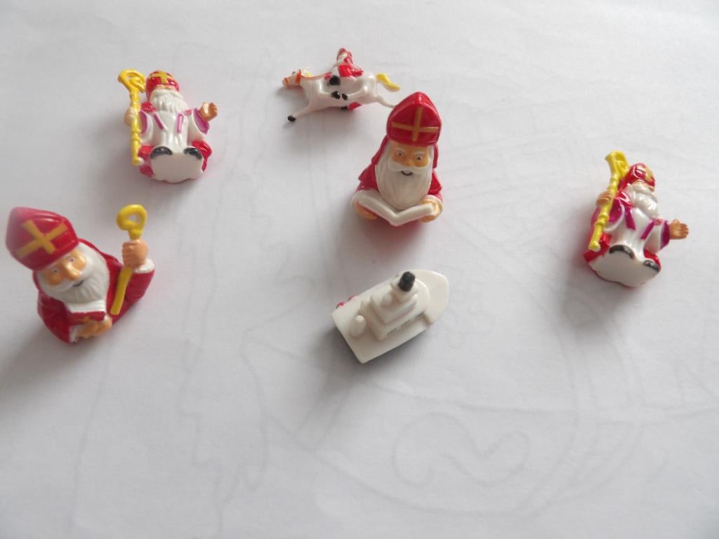 NIEUW 6 SINTERKLAAS taart figuurtjes 3 á 4 cm, Ophalen of Verzenden, Nieuw
