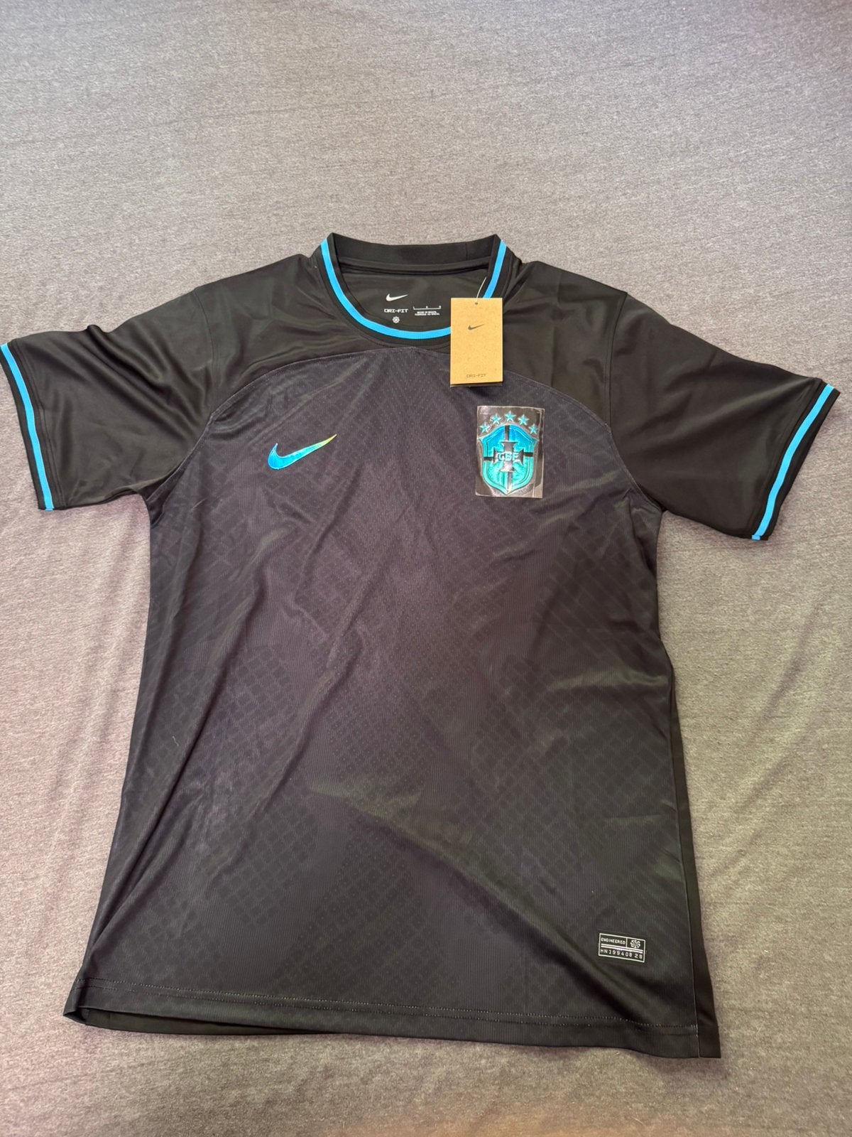 Nike Brazilië voetbalshirt  maat L nieuw met kaartje, Verzenden, Zo goed als nieuw, Shirt