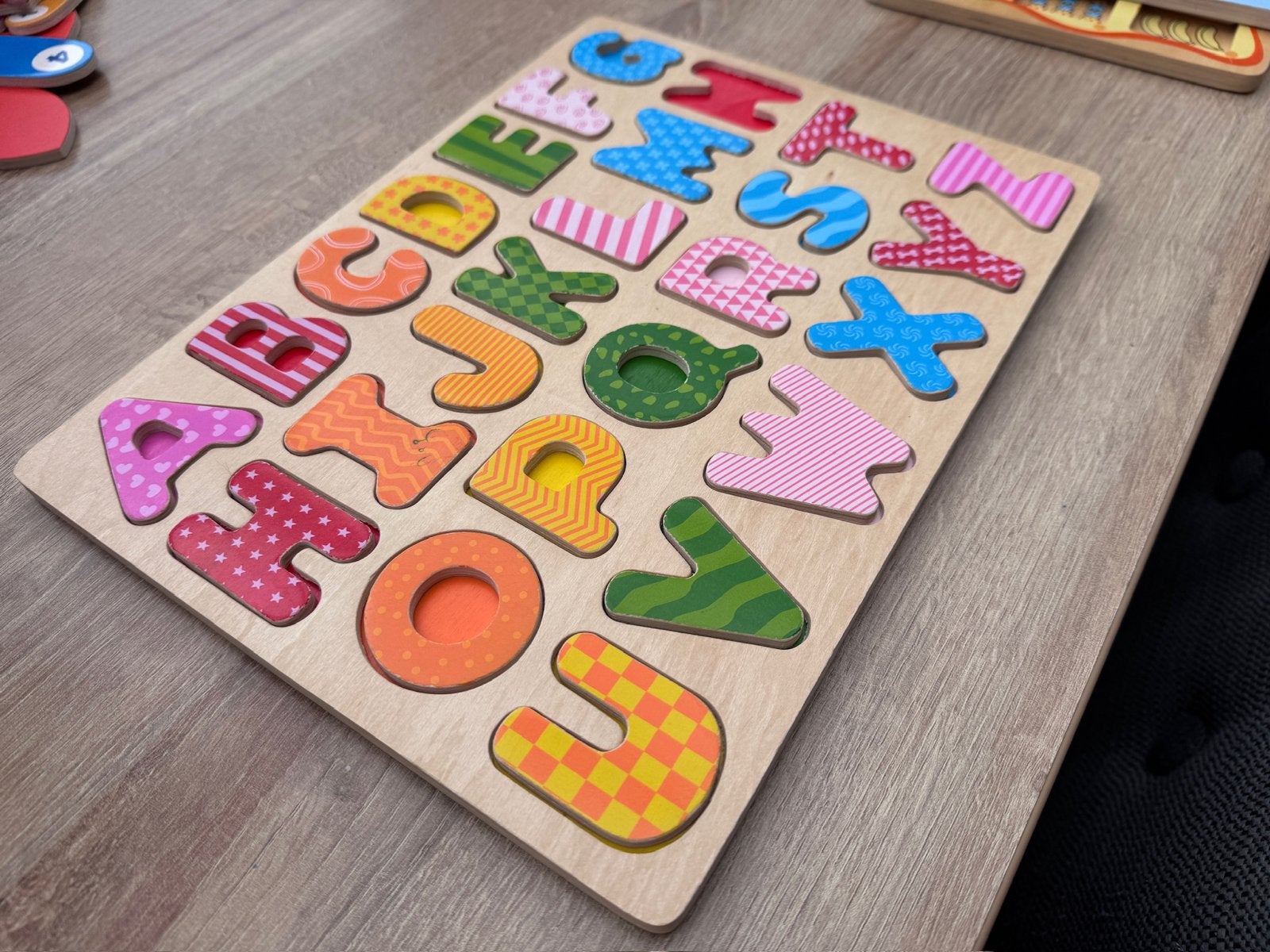 Houten Letter Puzzel - Zo goed als nieuw, Ophalen of Verzenden, Zo goed als nieuw, Puzzelen