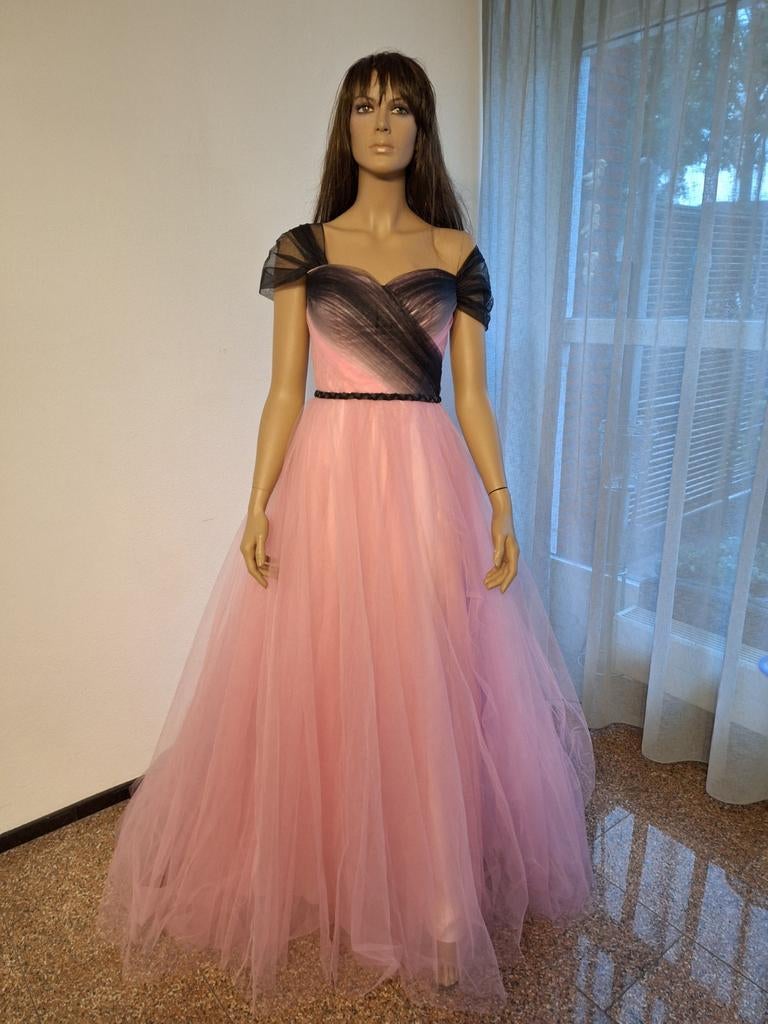 Elegante Roze Tule Galajurk met Zwart Detail - Maat 36, Ophalen of Verzenden, Zo goed als nieuw, Roze, Maat 36 (S)
