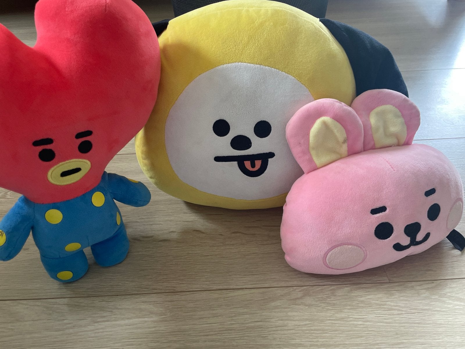 BT21 Chimmy, Tata en Cooky knuffels met tas, Gebruikt, Overige merken, Overige typen, Middelgroot (20 tot 80 cm)