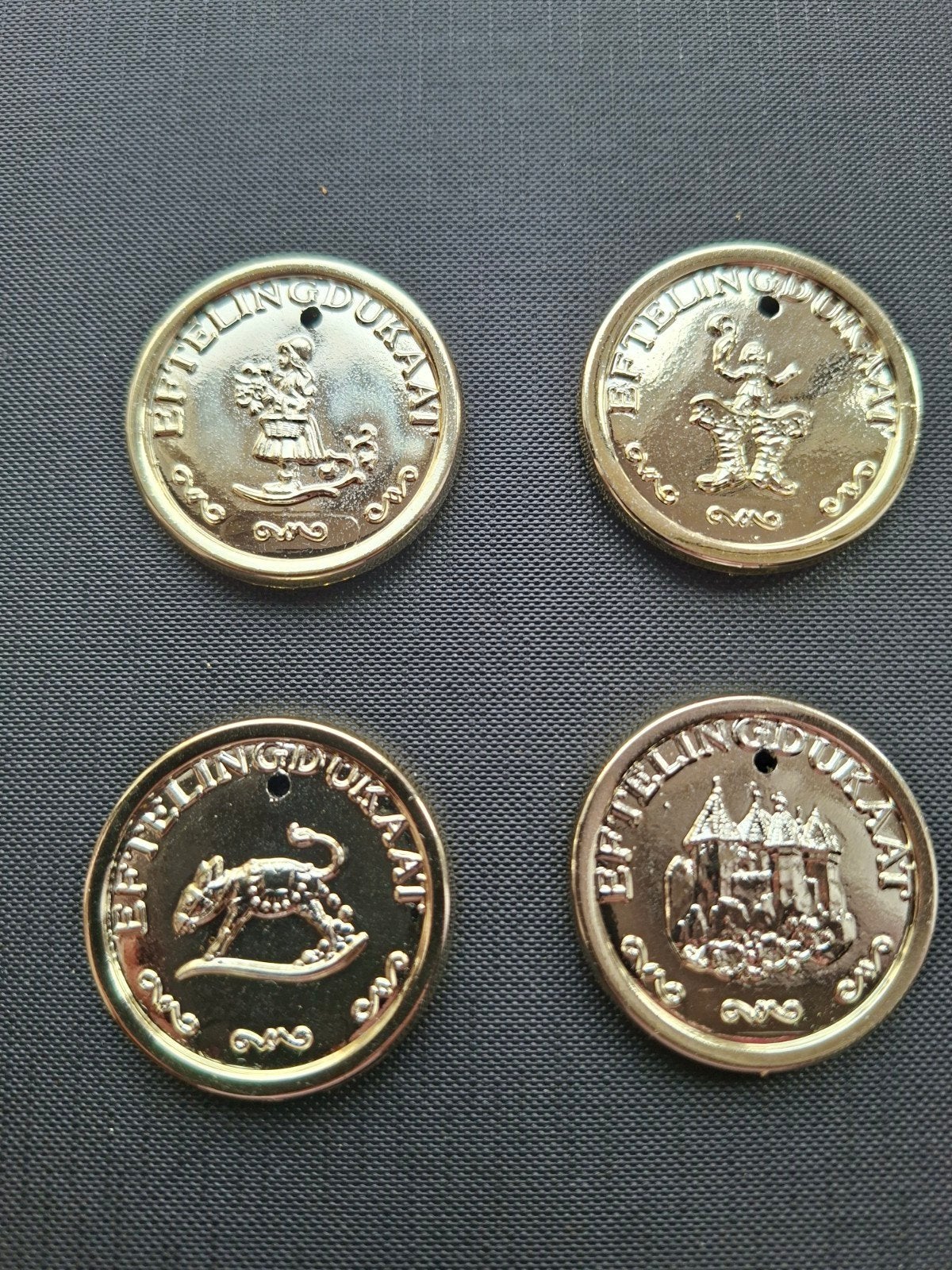Efteling 55 jaar: 4 dukaten & 3 folders met sprookjesfiguren, Ophalen of Verzenden