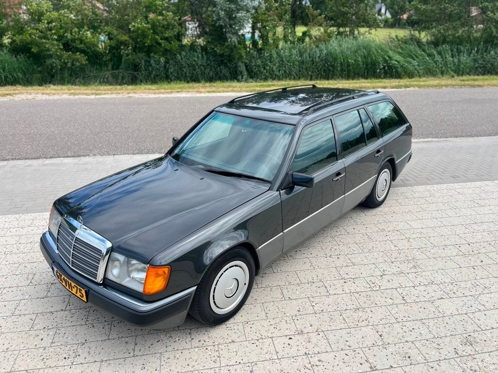 Mercedes-Benz 200-Serie 2.3 230 TE U9 1991 Zwart, Zwart, 4 cilinders, Handgeschakeld, Particulier