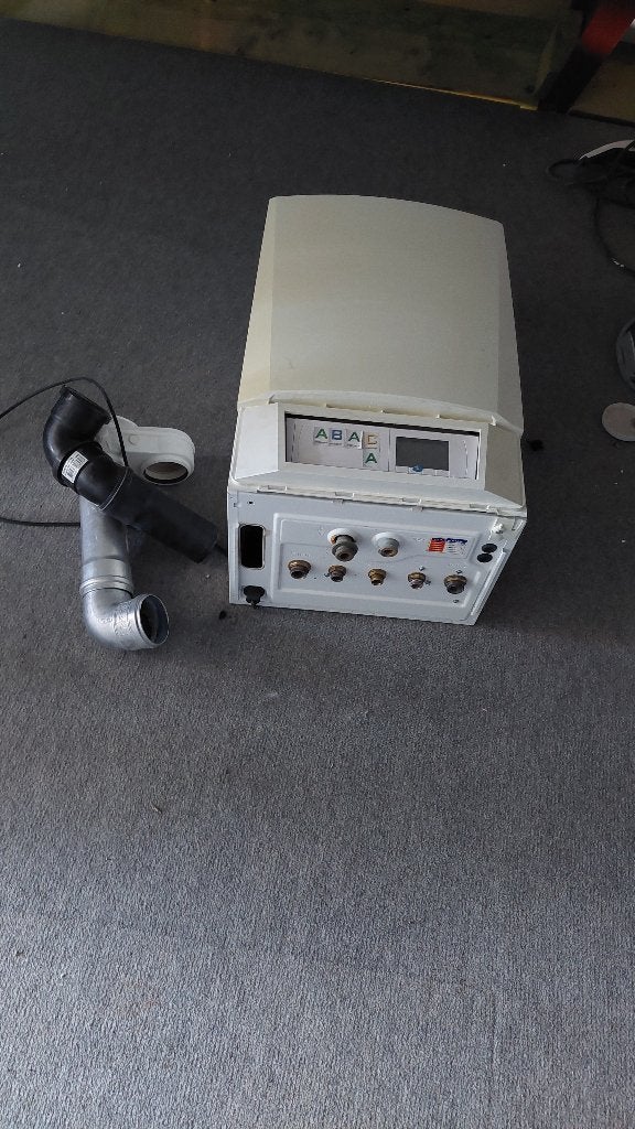 CV ketel Remeha Calenta 40C, Doe-het-zelf en Verbouw, Verwarming en Radiatoren, Ophalen, 30 tot 80 cm, Gebruikt, Hoog rendement (Hr)