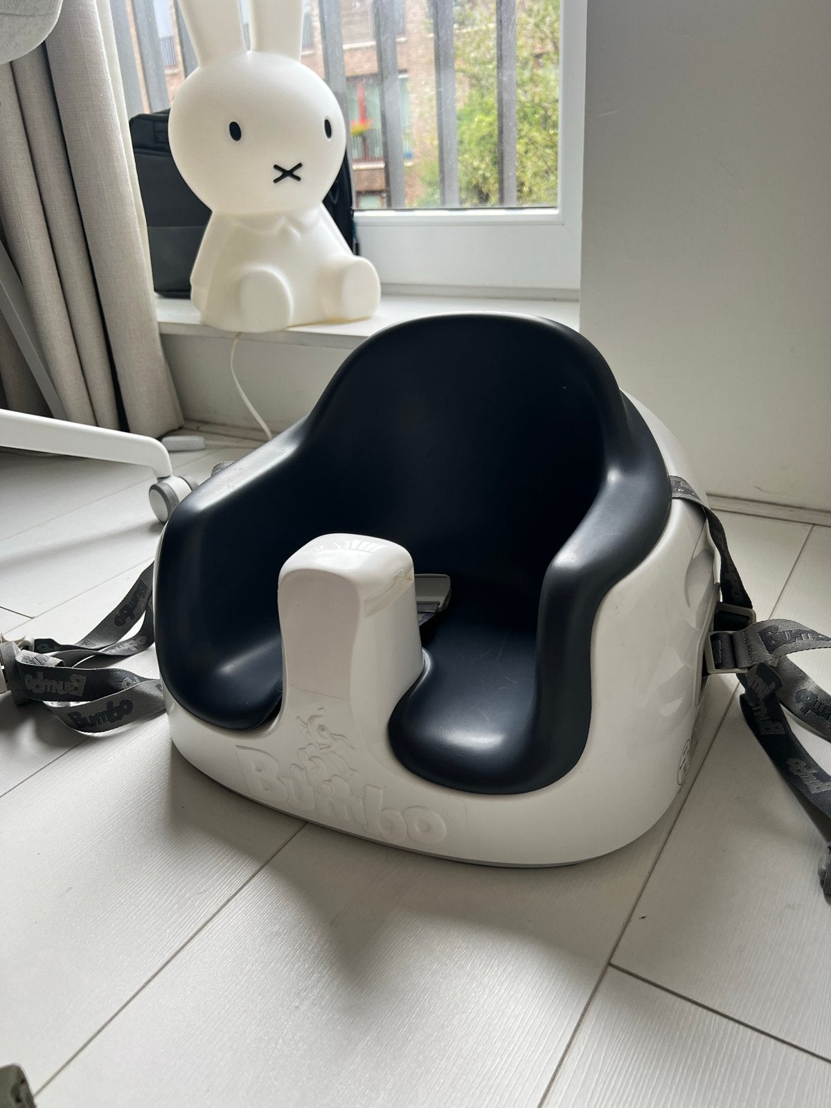 Bumbo 3-in-1 meegroeistoel met eetblad, Kinderen en Baby's, Ophalen of Verzenden, Gebruikt, Meegroeistoel, Afneembaar eetblad