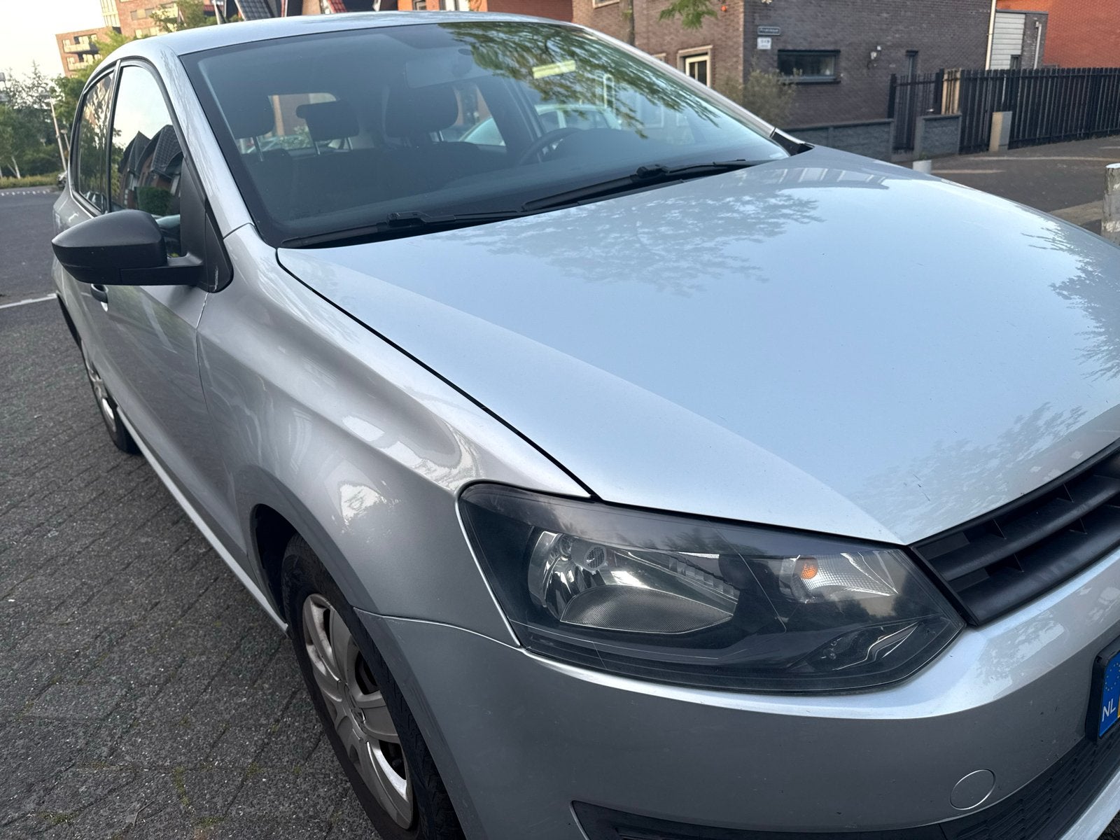 Volkswagen Polo 1.2, 5D 2012 Grijs, Auto's, Voorwielaandrijving, 967 kg, 40 €/maand, 1198 cc